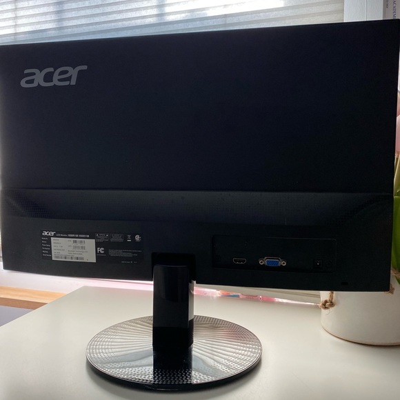 Acer 21.5 Inch, HD (1920×1080) IPS Ultra-Thin Computer Monitor (HDMI & VGA Port) - Picture 2 of 3